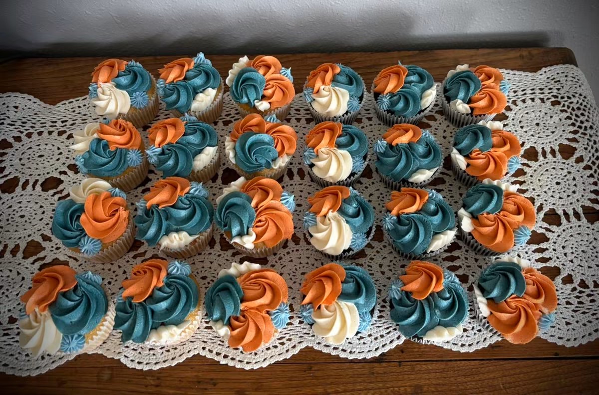 Cupcakes for a bride-to-be