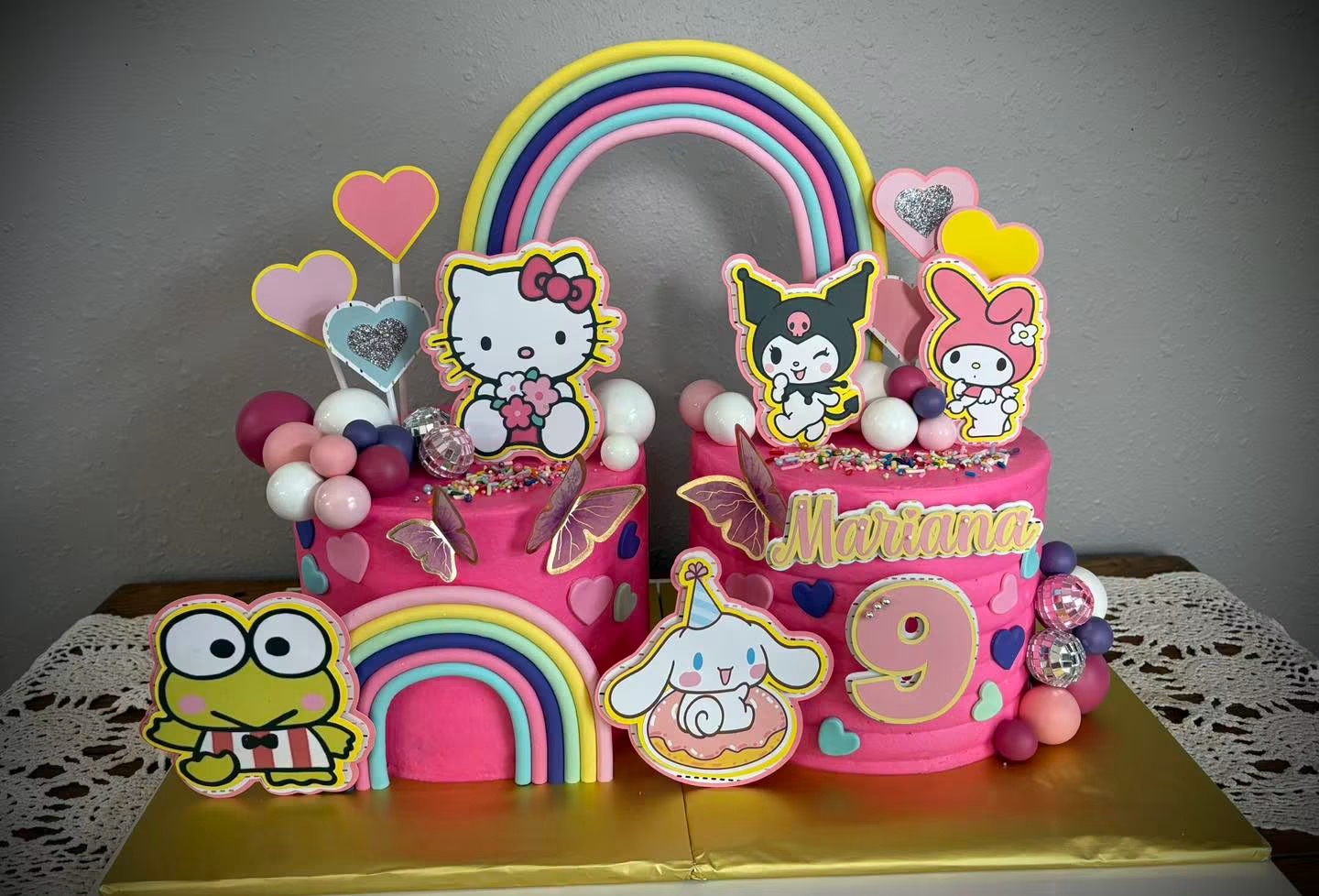 Rainbows, hearts and a whole crowd of friends: Mariana turns 9